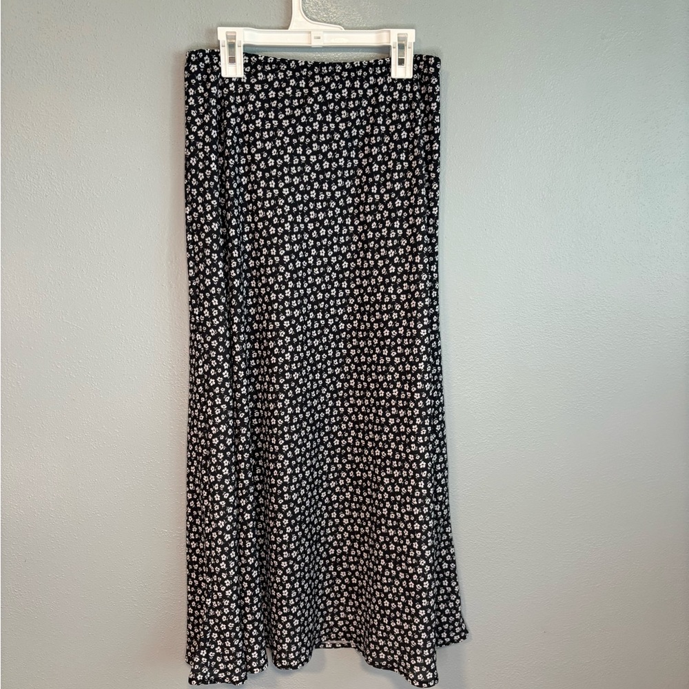 RSQ Black and White Floral A-Line Skirt